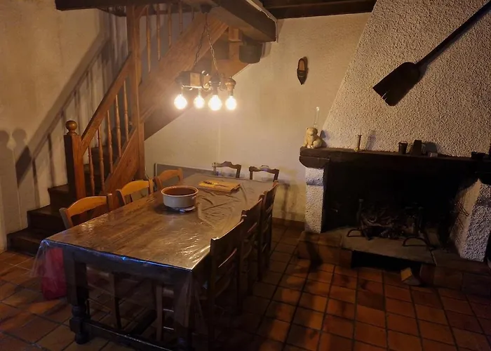 Hébergement de vacances Maison Au Calme Avec Vue Sur Montagne Ornolac-Ussat-les-Bains