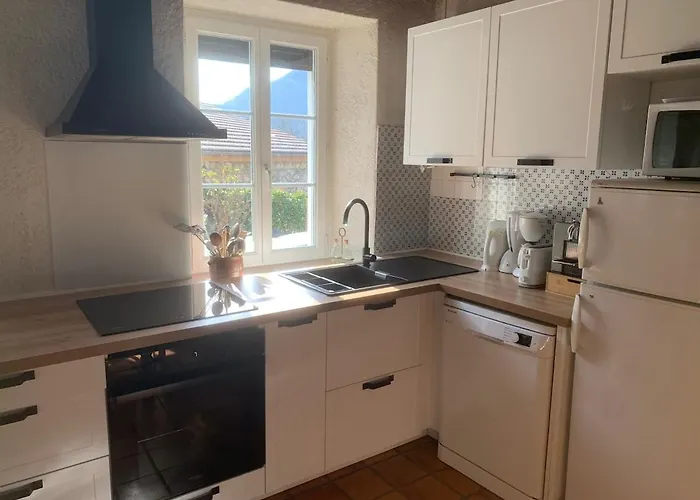 Ariege Maison Spacieuse Avec Jardin, Ideale Familles & Amis * Ornolac-Ussat-les-Bains