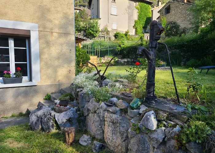 Hébergement de vacances Maison Au Calme Avec Vue Sur Montagne *