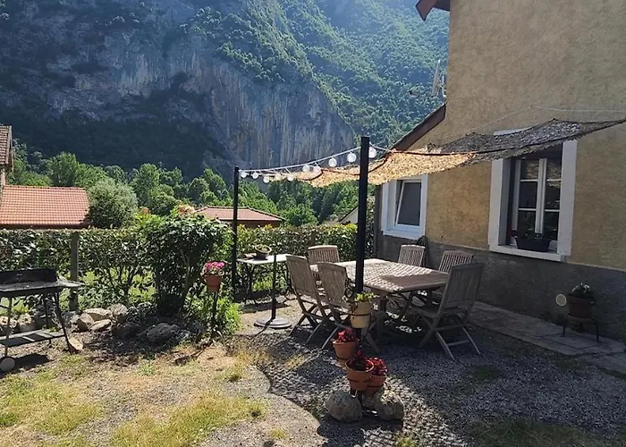Ariege Maison Spacieuse Avec Jardin, Ideale Familles & Amis Ornolac-Ussat-les-Bains
